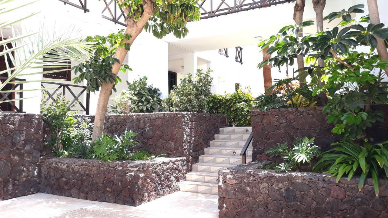Apartamento Beautiful Duplex With Heated Pool Playa de las Américas Exterior foto